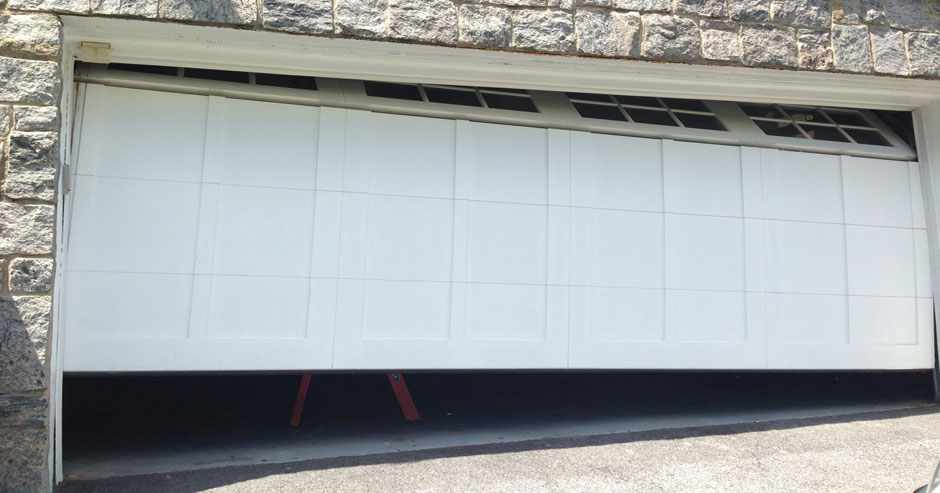Broken garage door repairs Syracuse